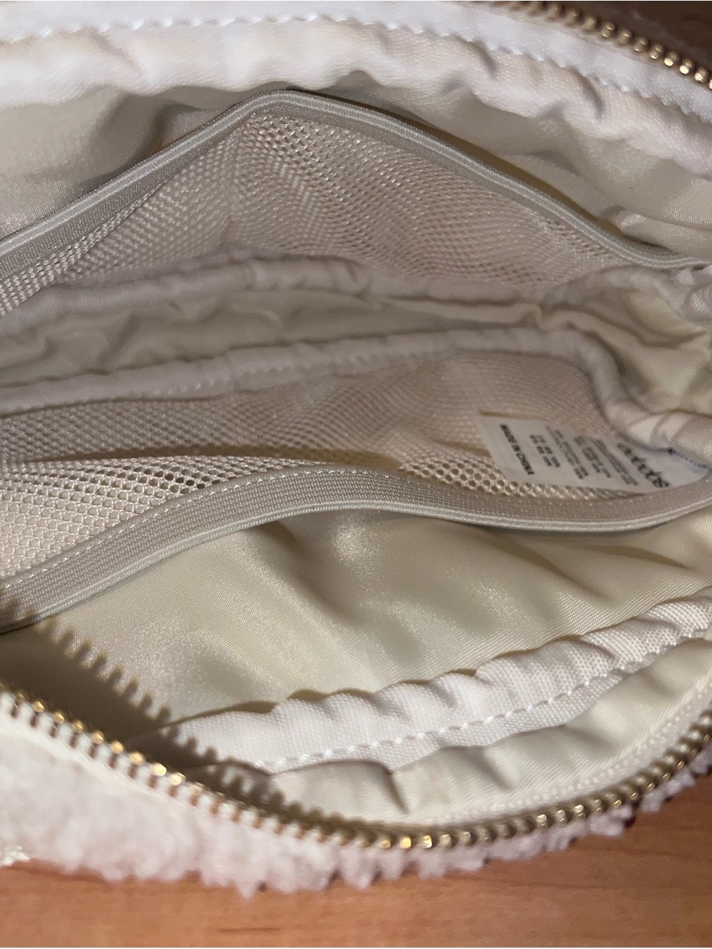 White Sherpa Fleece Belt Bag Crossbody Fanny Pack Cozy Mini Gold - Picture 3 of 3